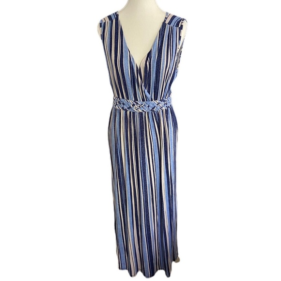 Ronni Nicole Maxi Dress Sleeveless Stretchy Blue and Cream Striped Size Medium - Picture 1 of 10